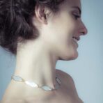Collier avec jetons en nacre. CO 404-OR – Image 2