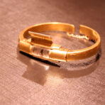 Orologio vintage BAUME & MERCIER. ORO 701-OR